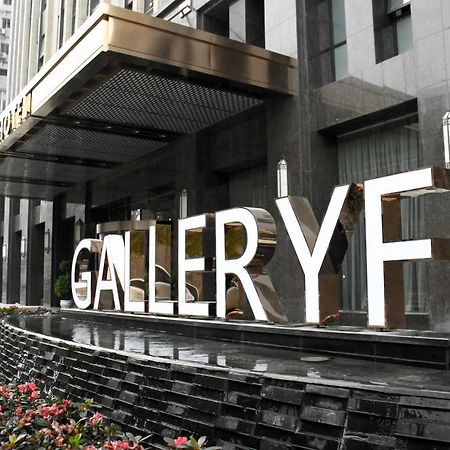 Gallery F Hotel Wuhan Zewnętrze zdjęcie