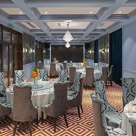 Gallery F Hotel Wuhan Zewnętrze zdjęcie